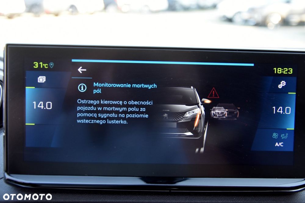 Peugeot 3008 1.6 PureTech HYbrid4 GT Line S&S EAT8 - 23