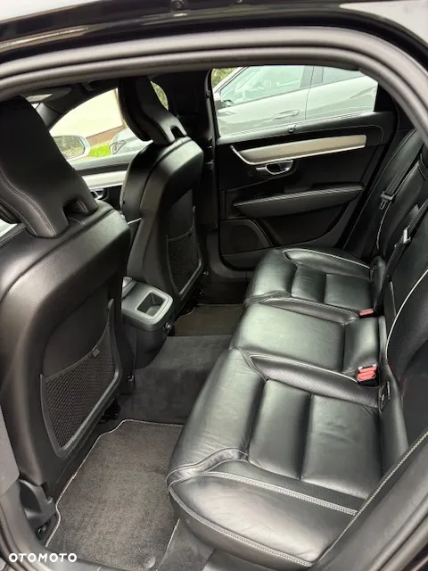 Volvo S90 D3 R-Design - 3