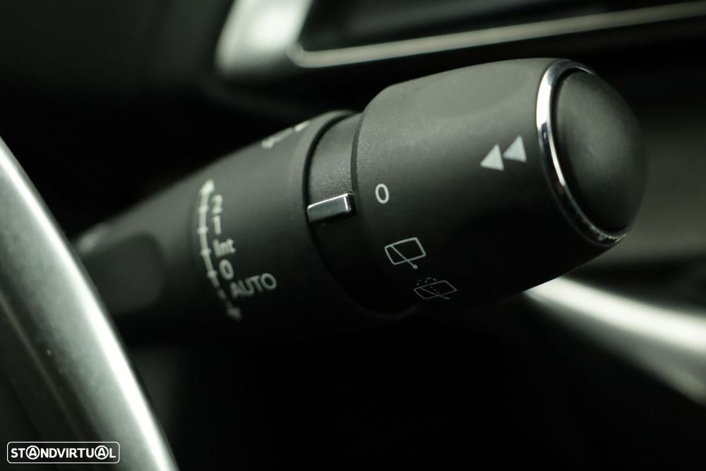 Peugeot 3008 1.2 PureTech GT EAT8 - 19