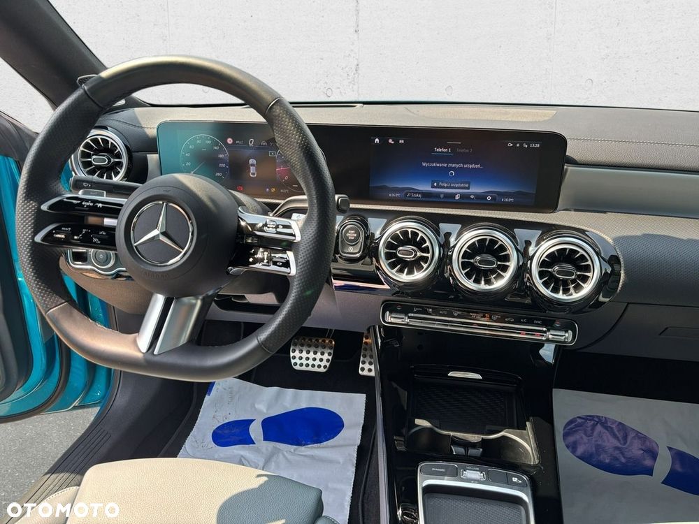 Mercedes-Benz CLA - 18