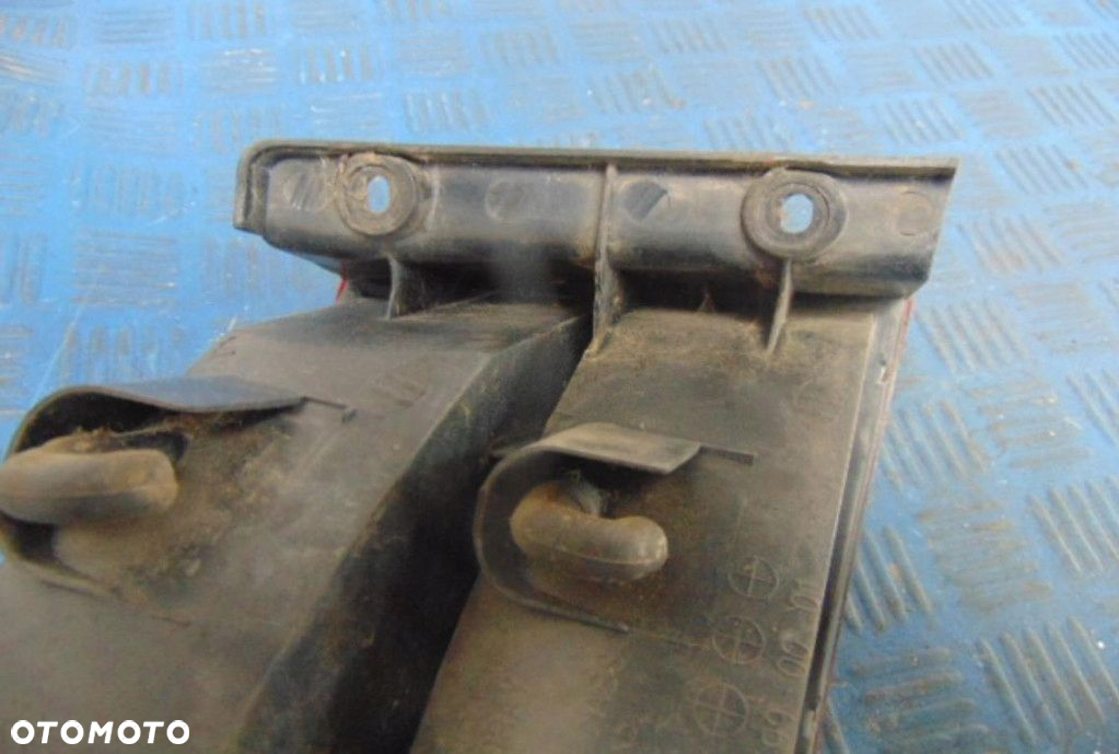 DAEWOO LANOS LAMPA TYLNA PRAWA - 3