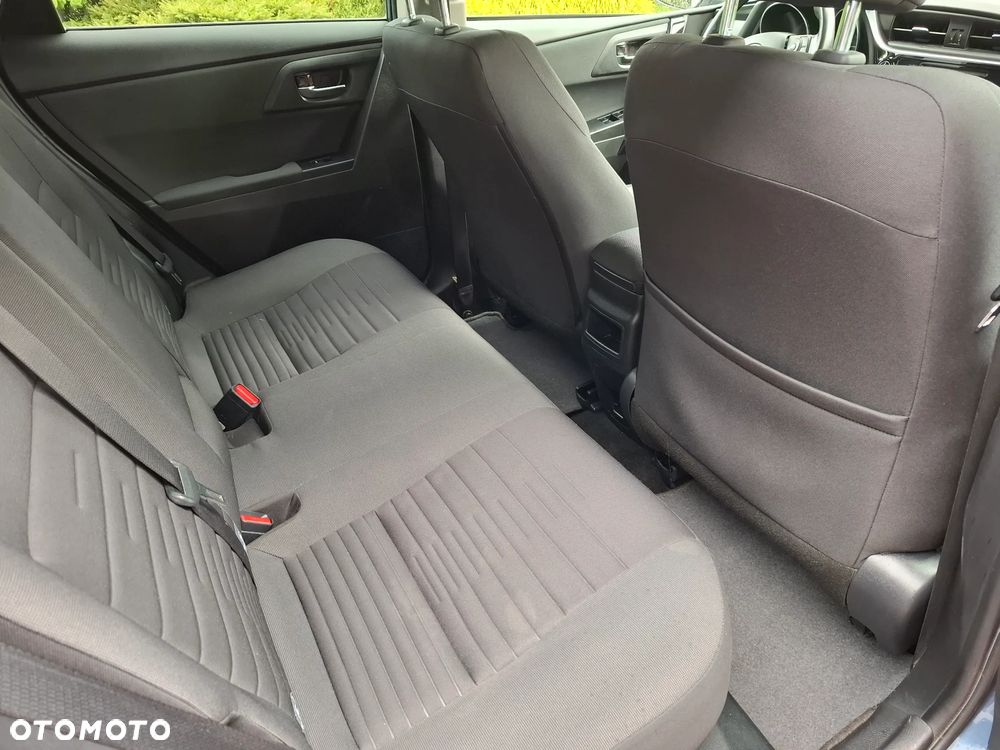 Toyota Auris - 19