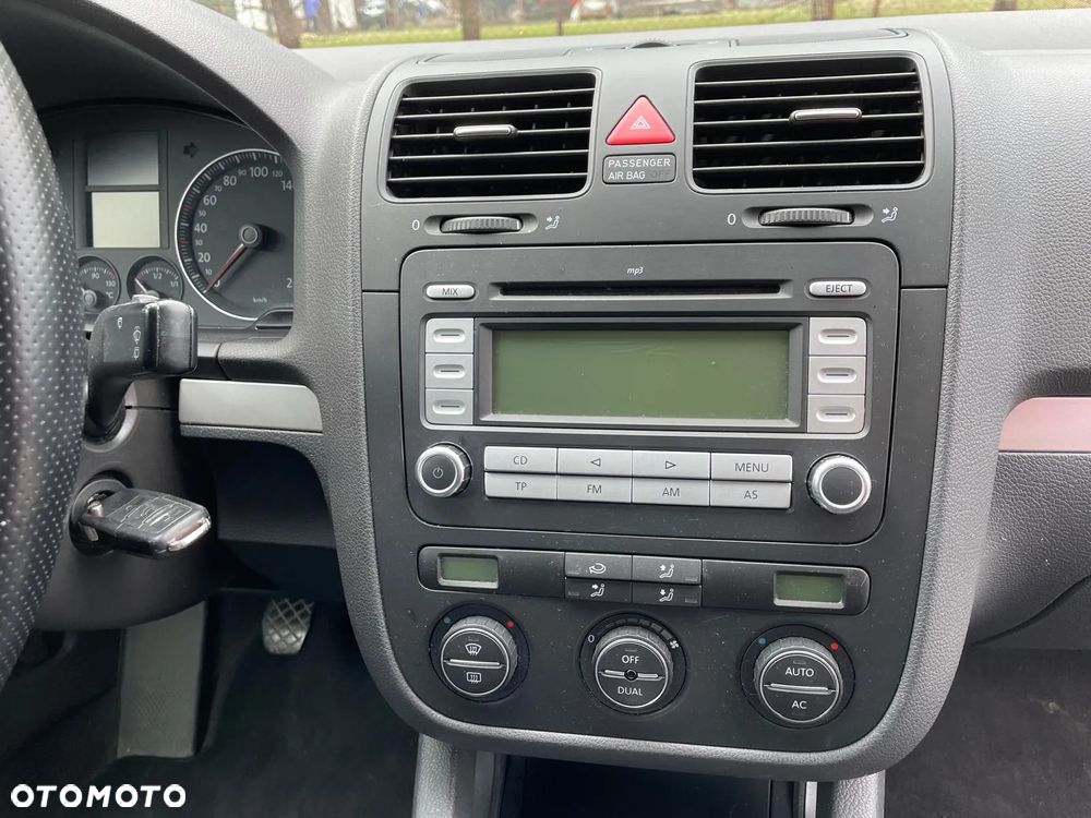 Volkswagen Golf 1.9 TDI Comfortline - 9