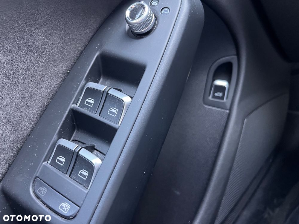 Audi A4 Avant 2.0 TDI DPF quattro S tronic S line Sportpaket - 24