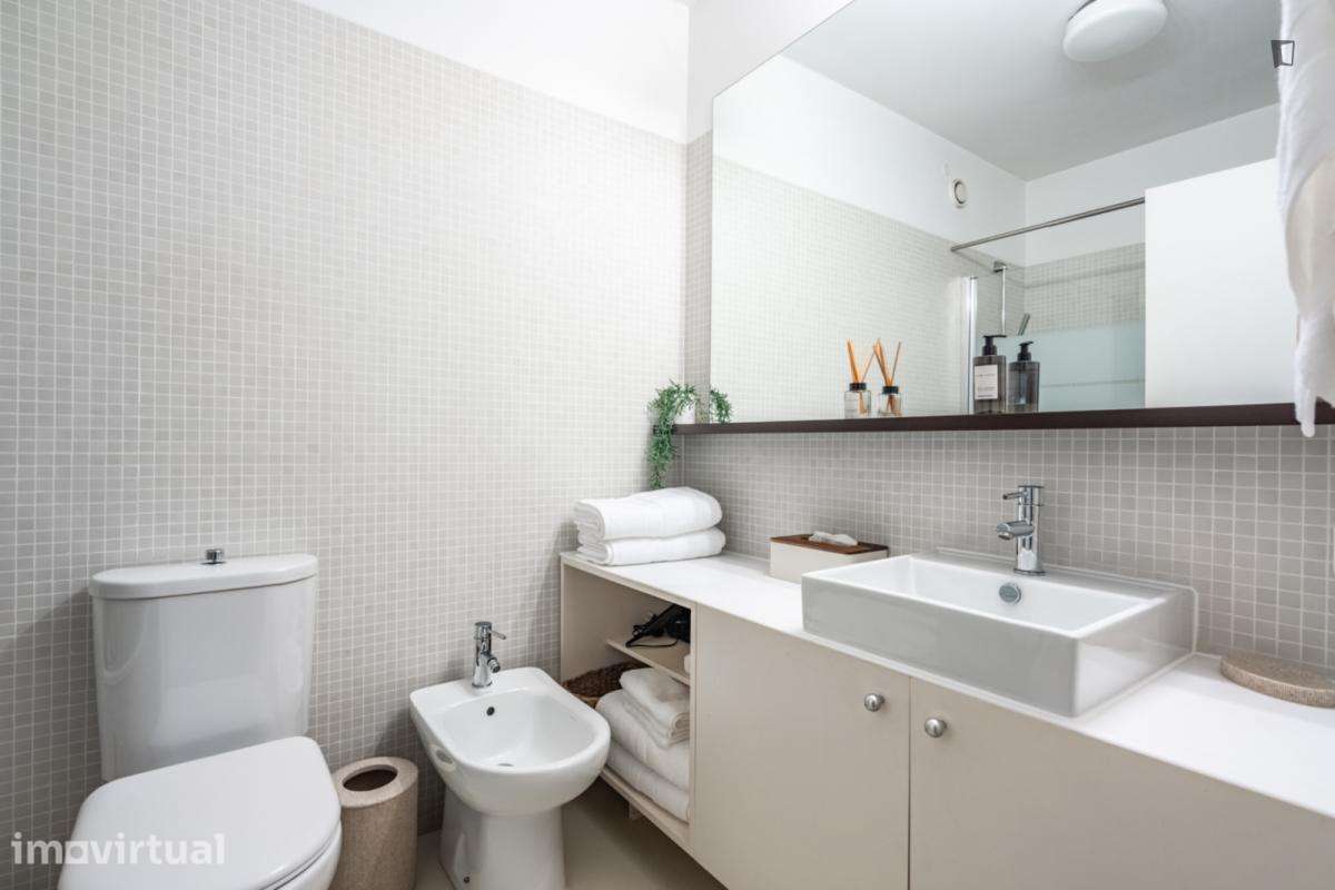 Apartamento com 1 quartos - localizado em Entrecampos Lisbon - Grande imagem: 2/24