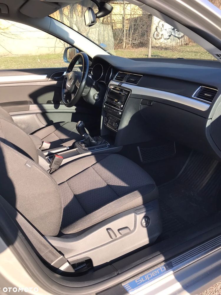 Skoda Superb 2.0 TDI 4x4 Elegance - 10
