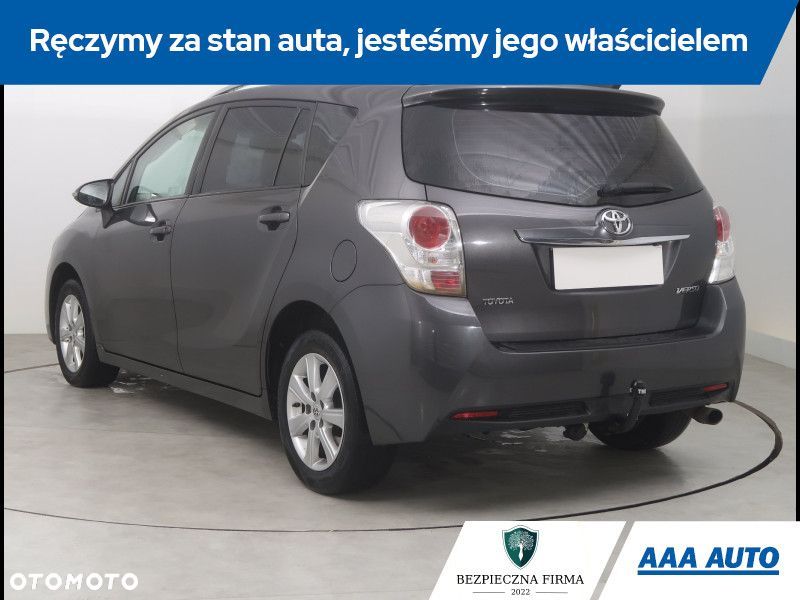 Toyota Verso - 5