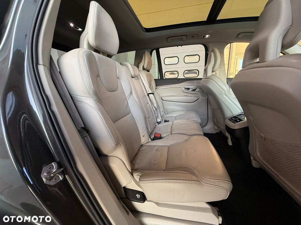 Volvo XC 90 - 14