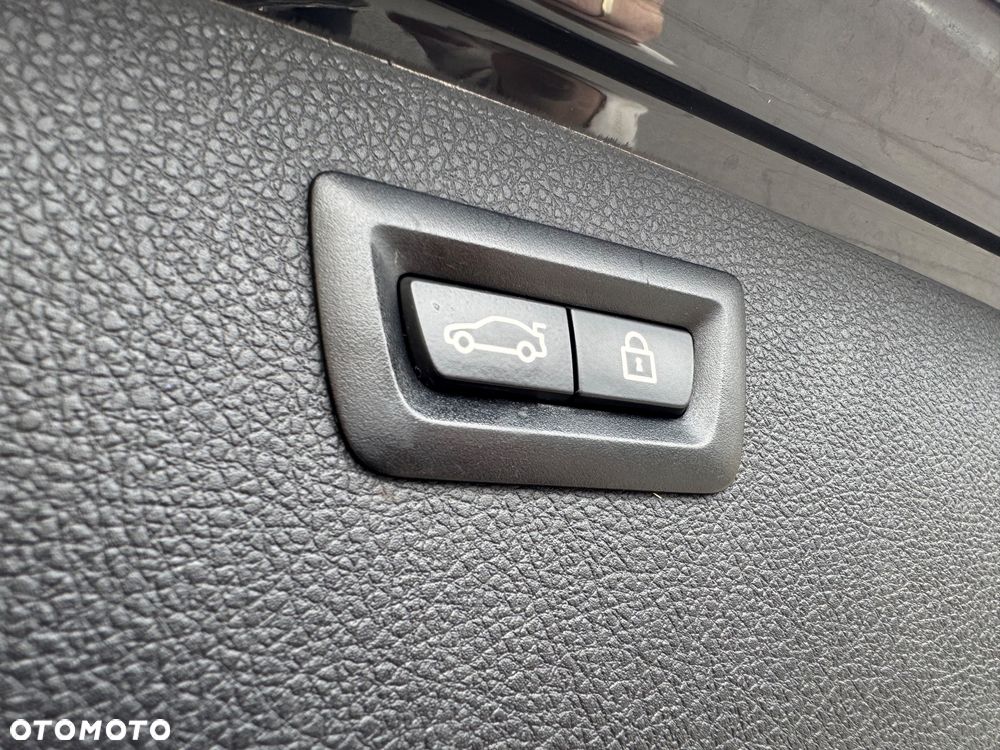 BMW Seria 3 318d - 22