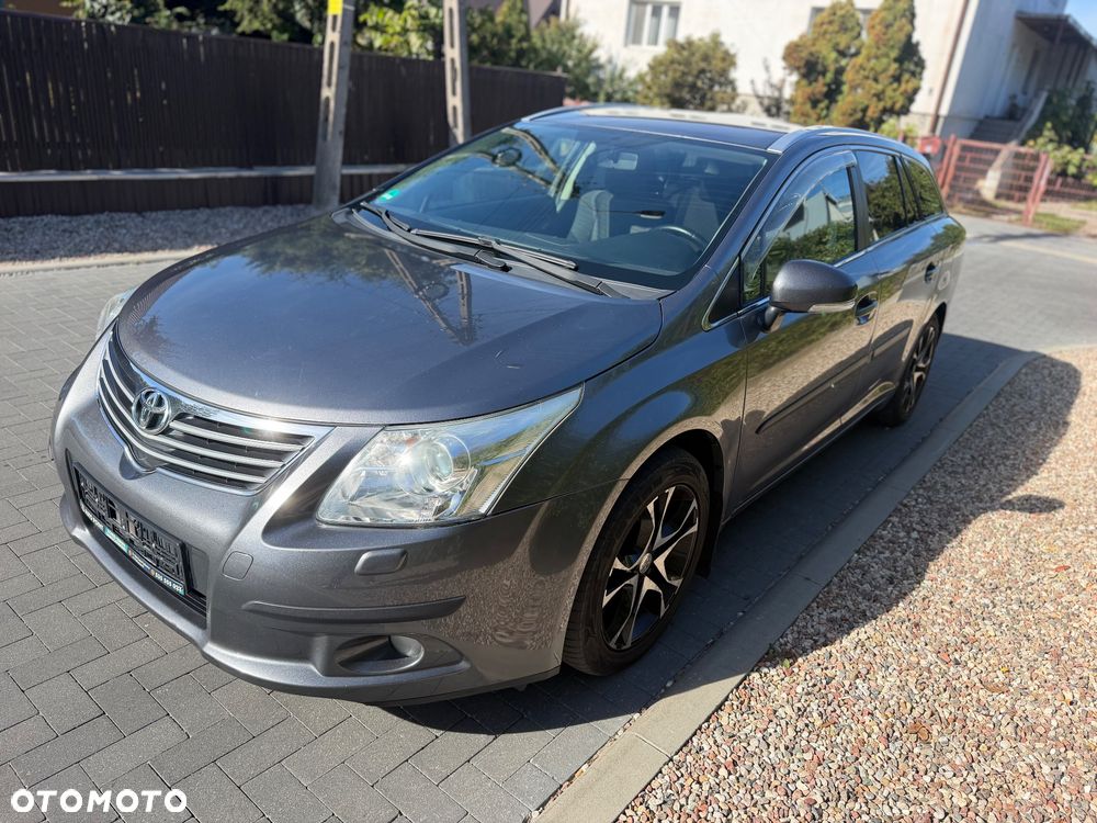 Toyota Avensis 2.0 D-4D - 7