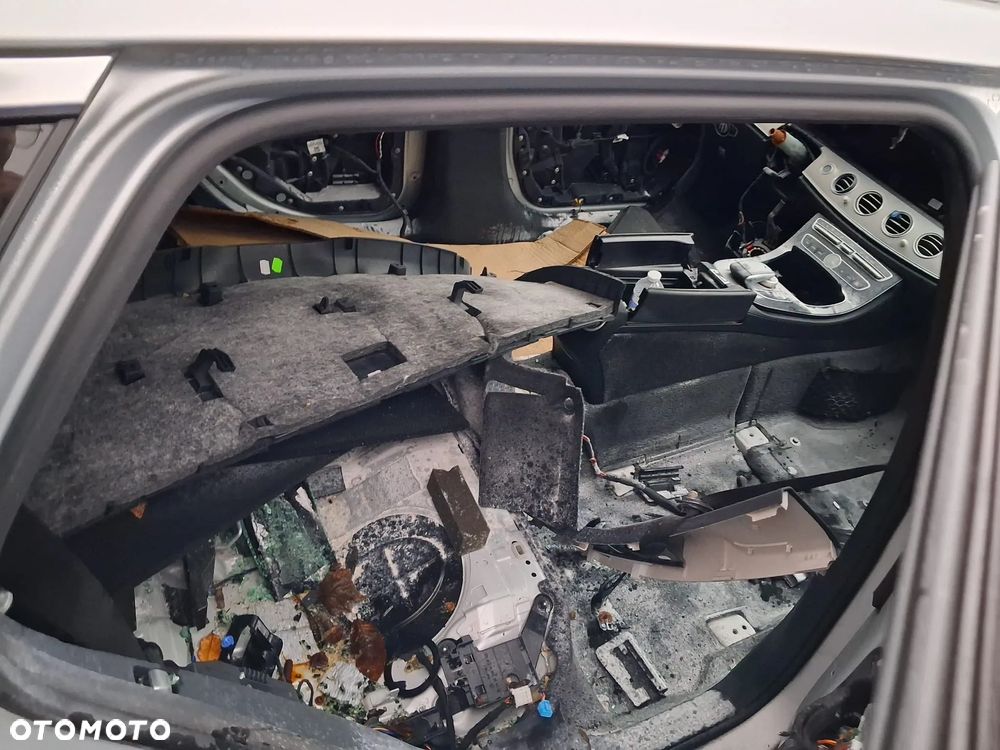 Mercedes-Benz Klasa E 220 d Business Edition 9G-TRONIC - 7