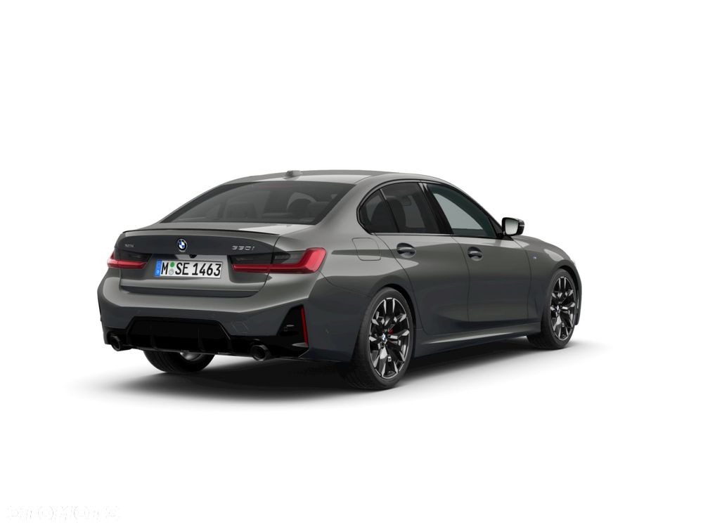BMW Seria 3 330i xDrive - 3