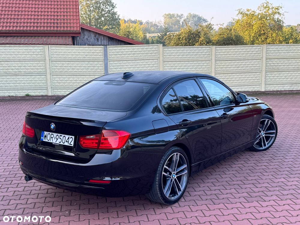 BMW Seria 3 320d Blue Performance Sport Line - 17