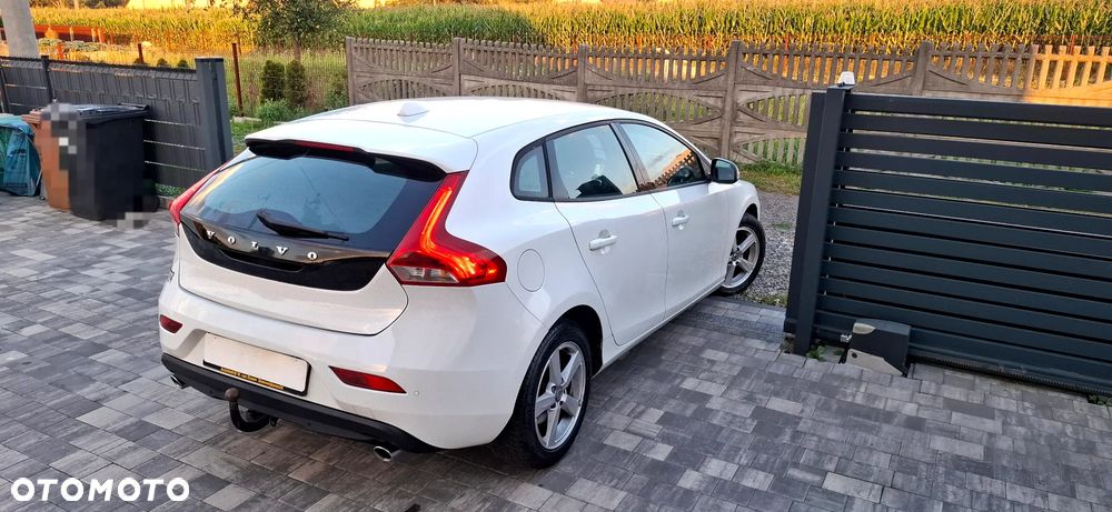 Volvo V40 D4 Kinetic - 17