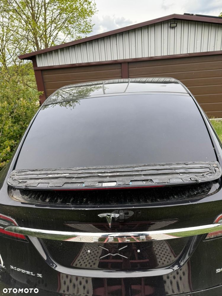 Klapa bagażnika Tesla Model X - 3