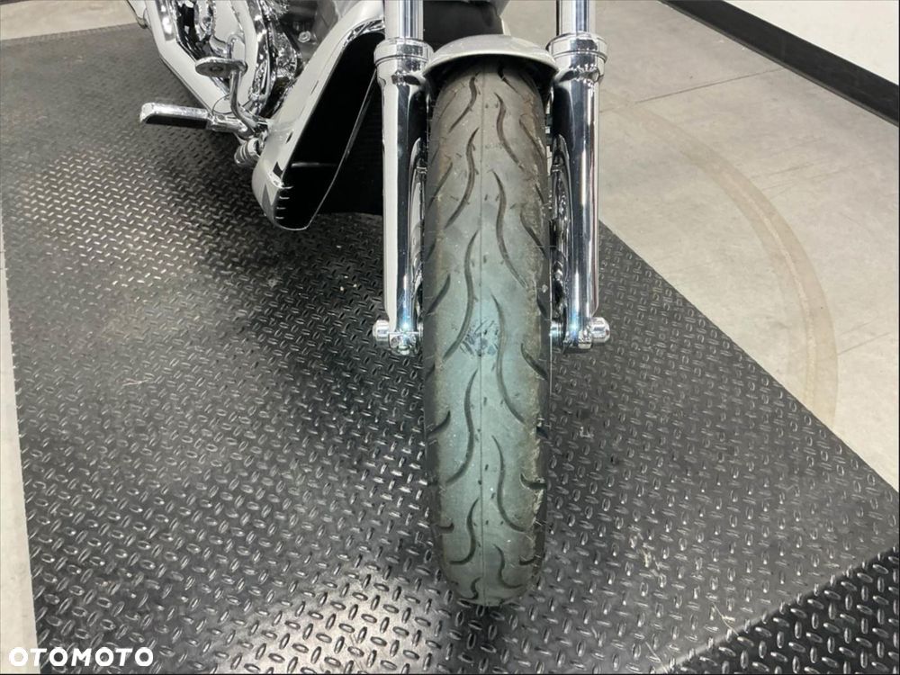 Harley-Davidson Softail V-Rod - 12