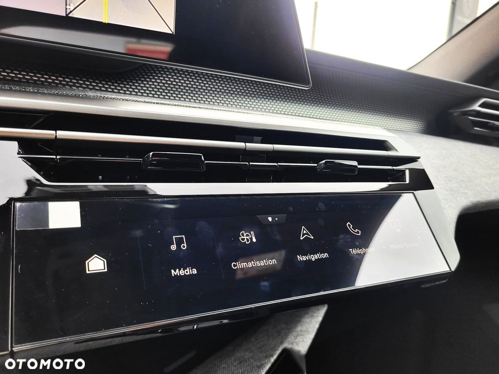 Peugeot 3008 1.6 PHEV 195 GT Exclusive e-DCS7 - 23
