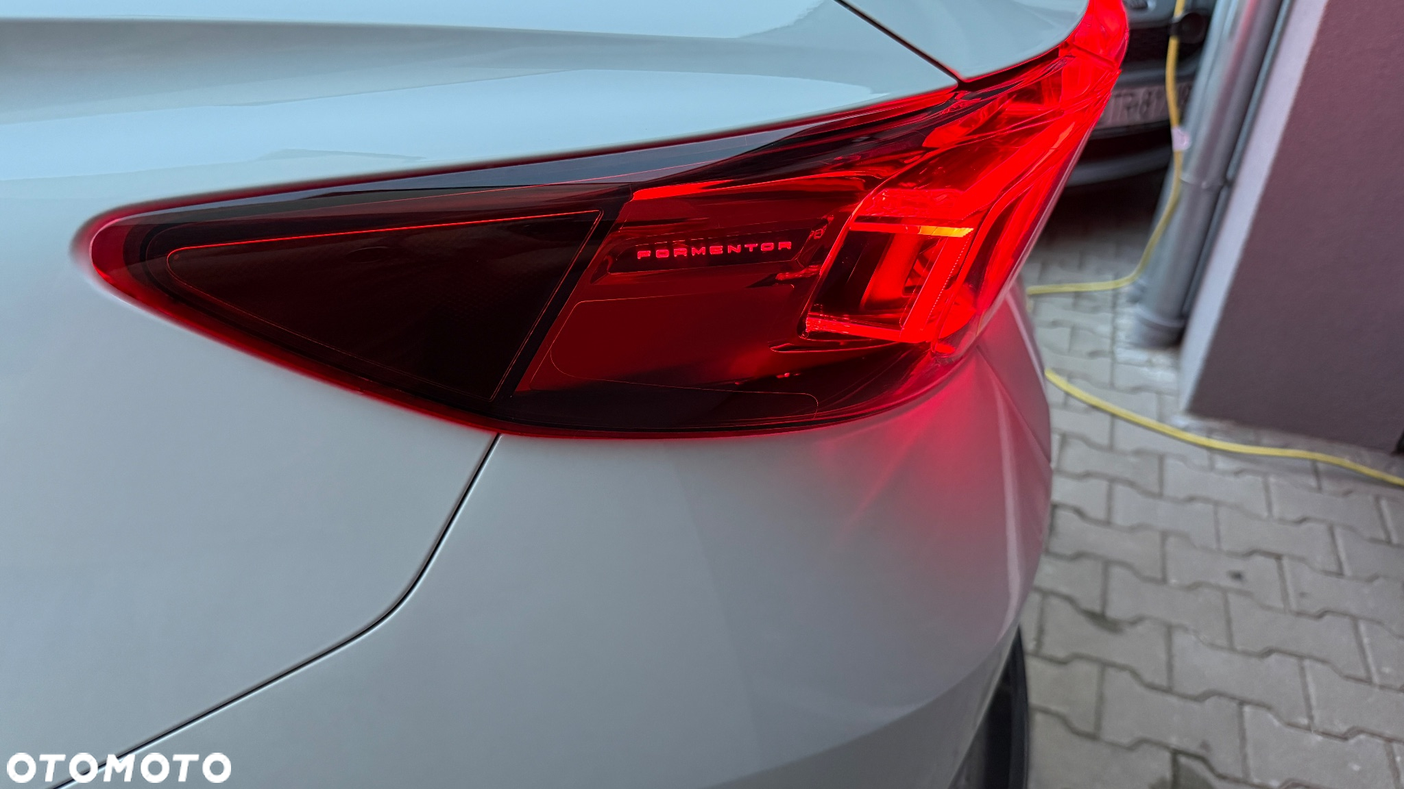 Cupra Formentor 1.4 e-Hybrid DSG - 16
