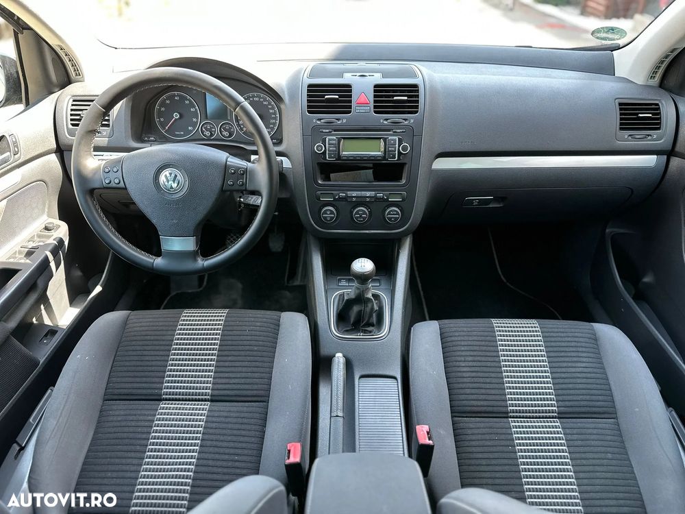Volkswagen Golf 1.6 United - 12