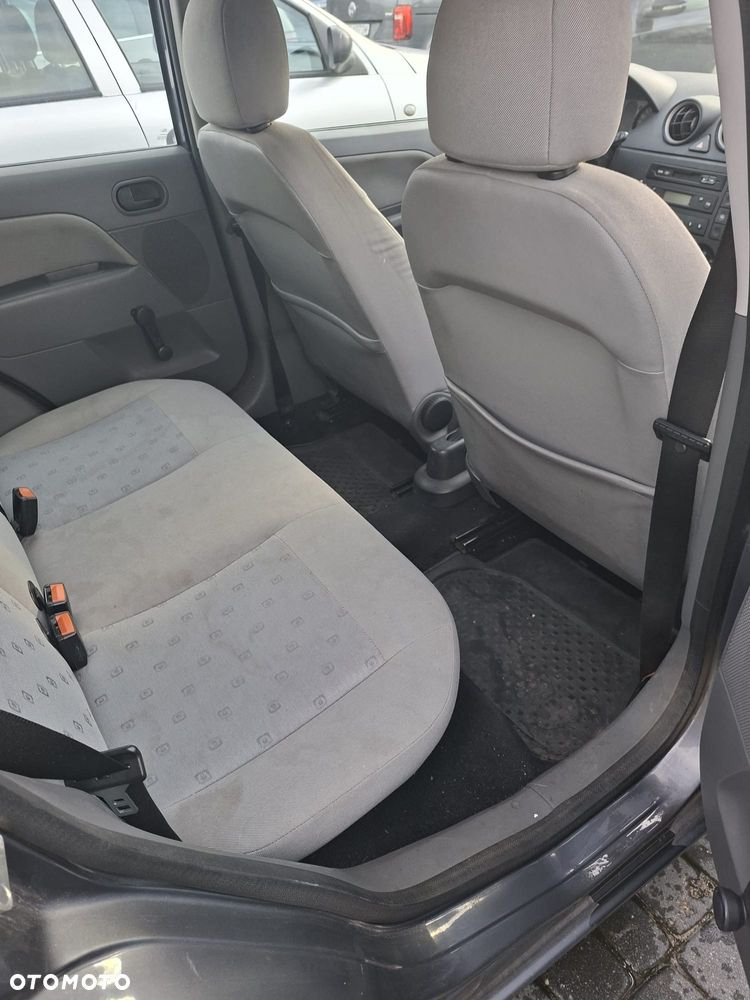 Ford Fiesta 1.3 - 2