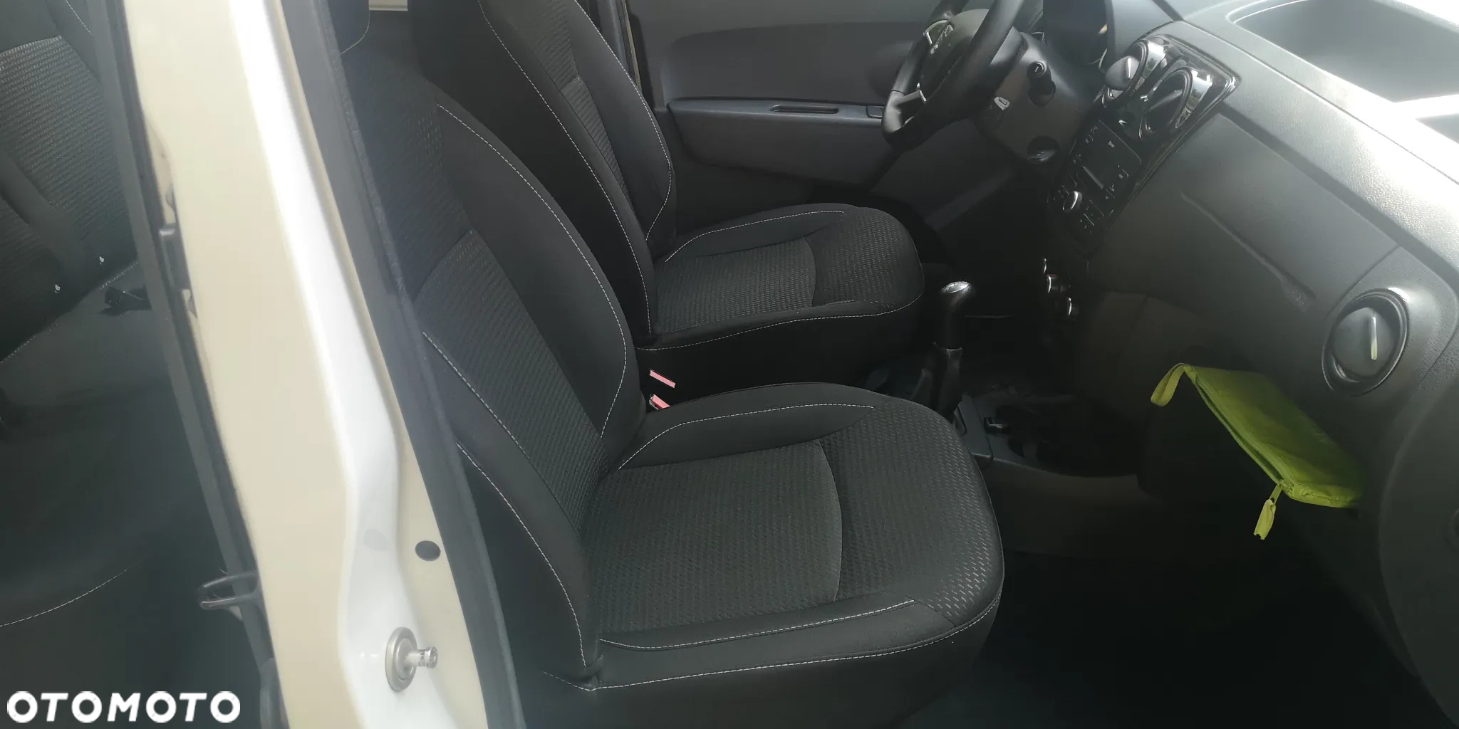 Dacia Dokker 1.5 dCi Laureate - 9