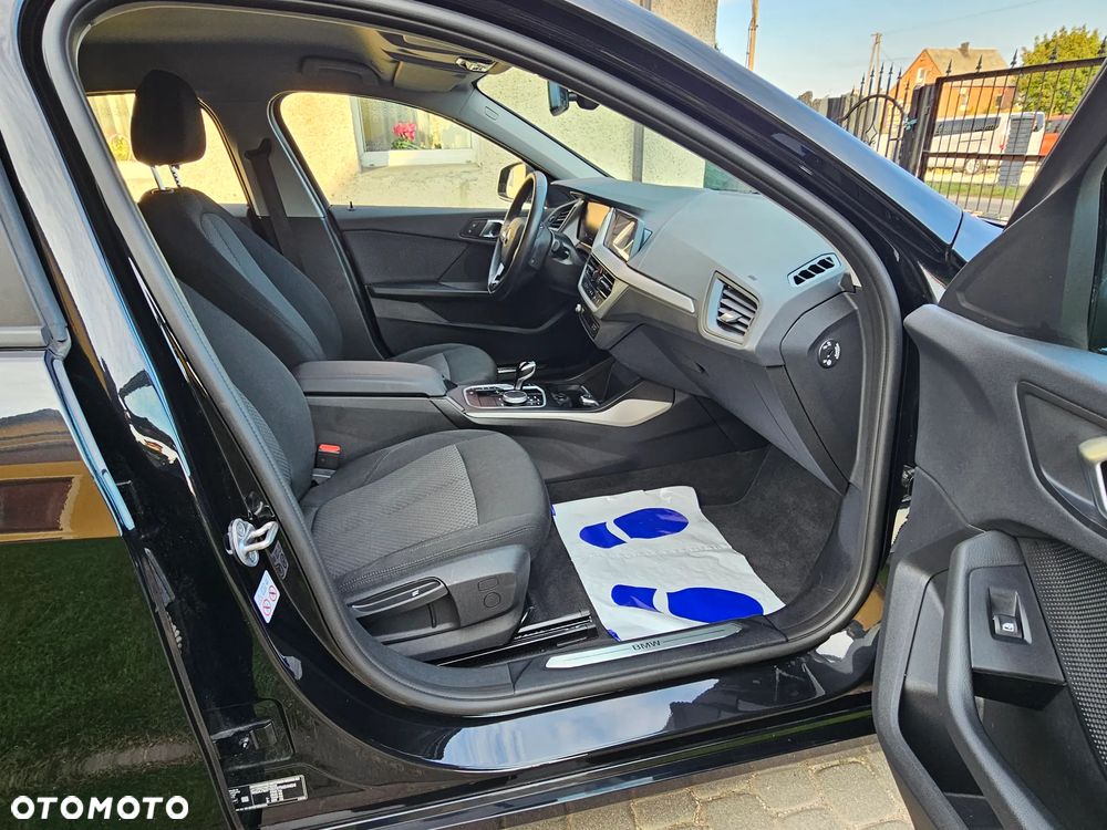 BMW Seria 1 116d - 17
