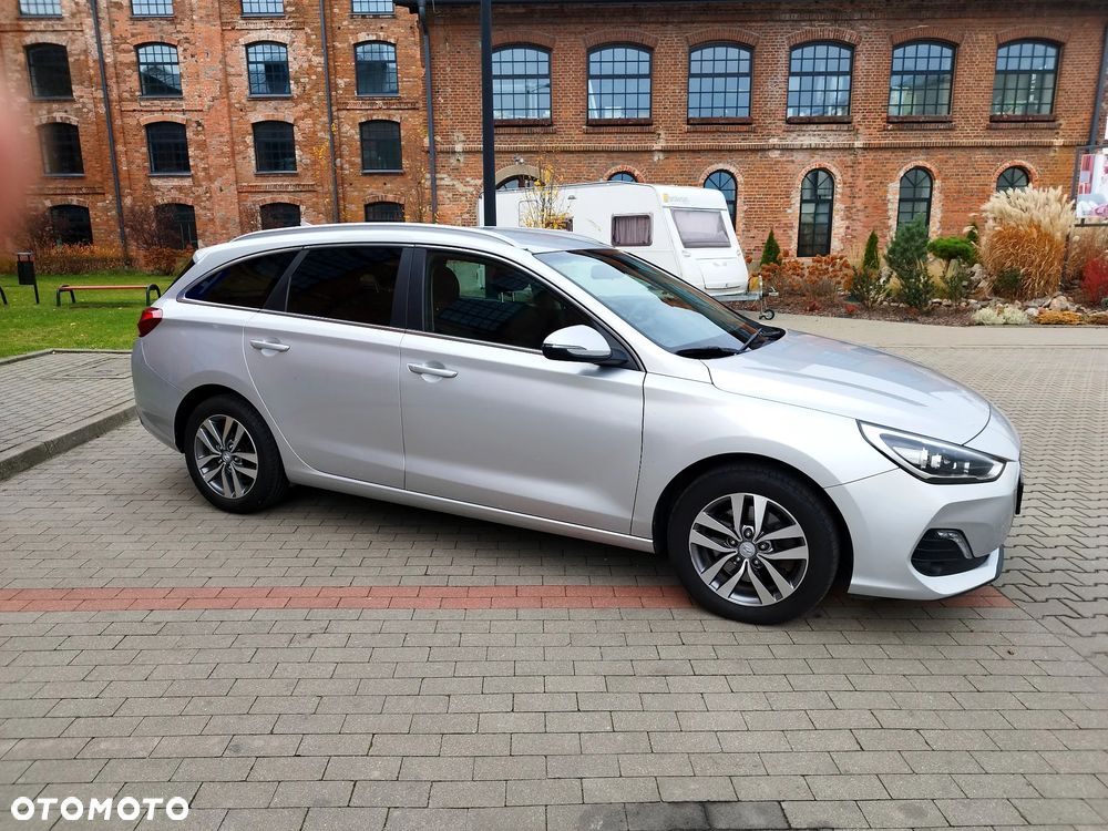 Hyundai i30 1.6 D Comfort - 4