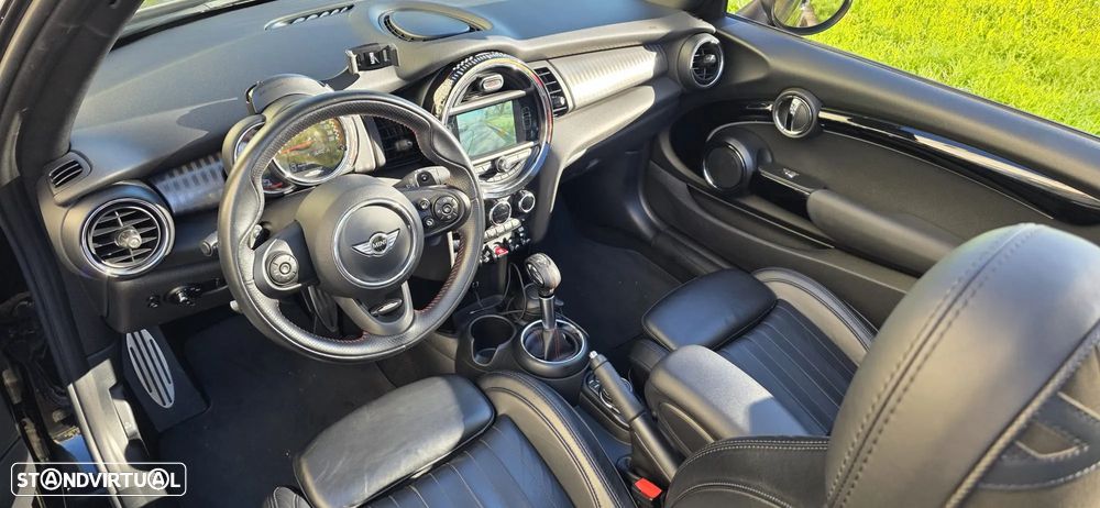 MINI Cabrio John Cooper Works Auto Desportiva - 7