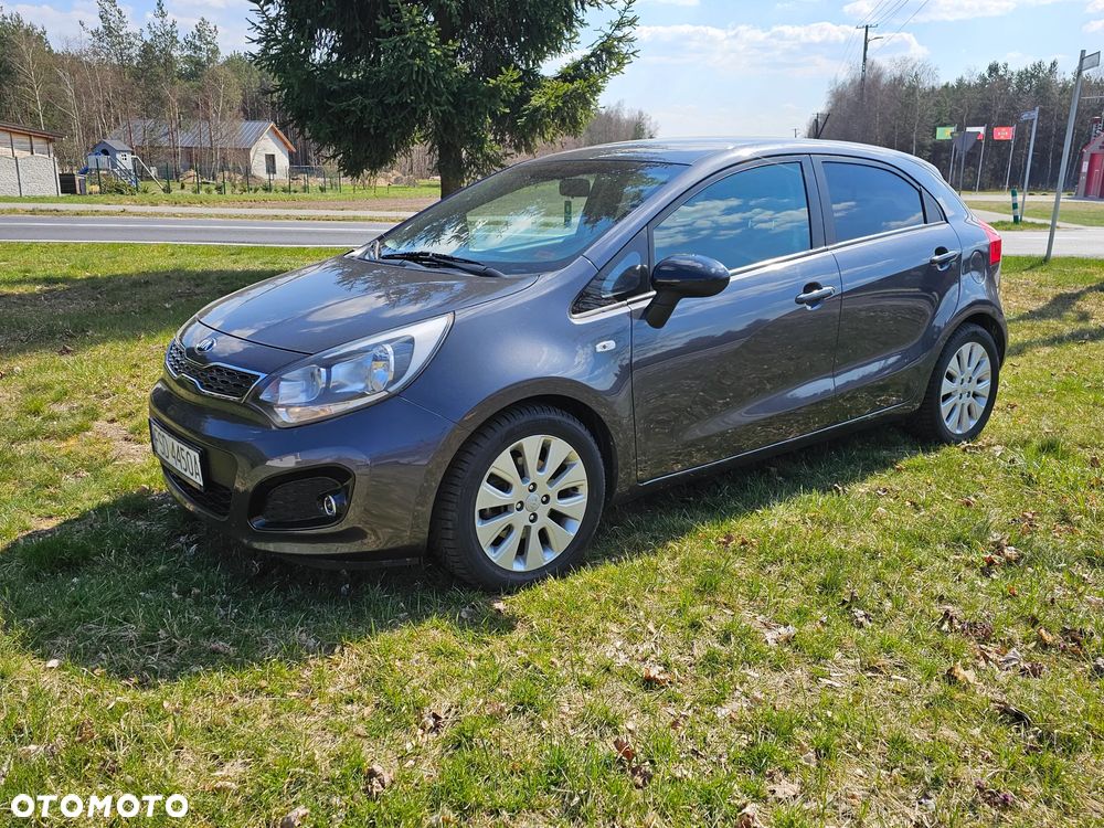 Kia Rio 1.2 Dream Team Edition - 2