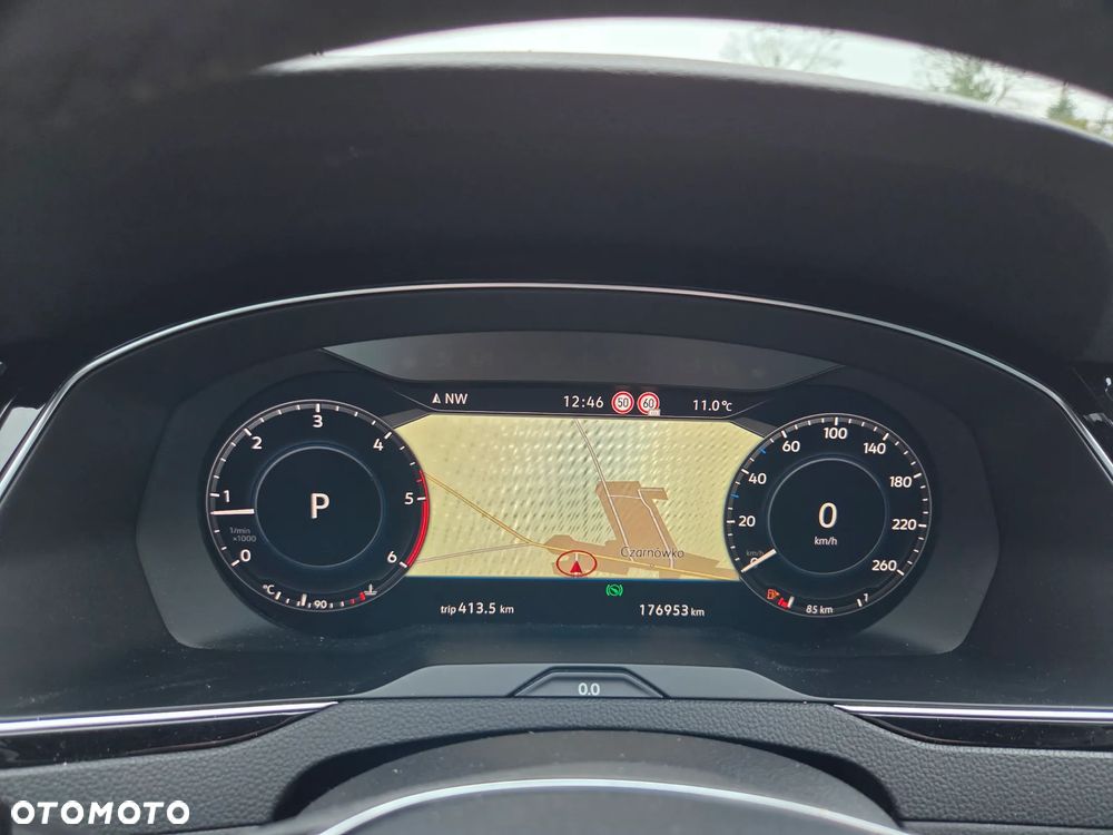 Volkswagen Passat Variant 2.0 TDI SCR DSG Highline - 21