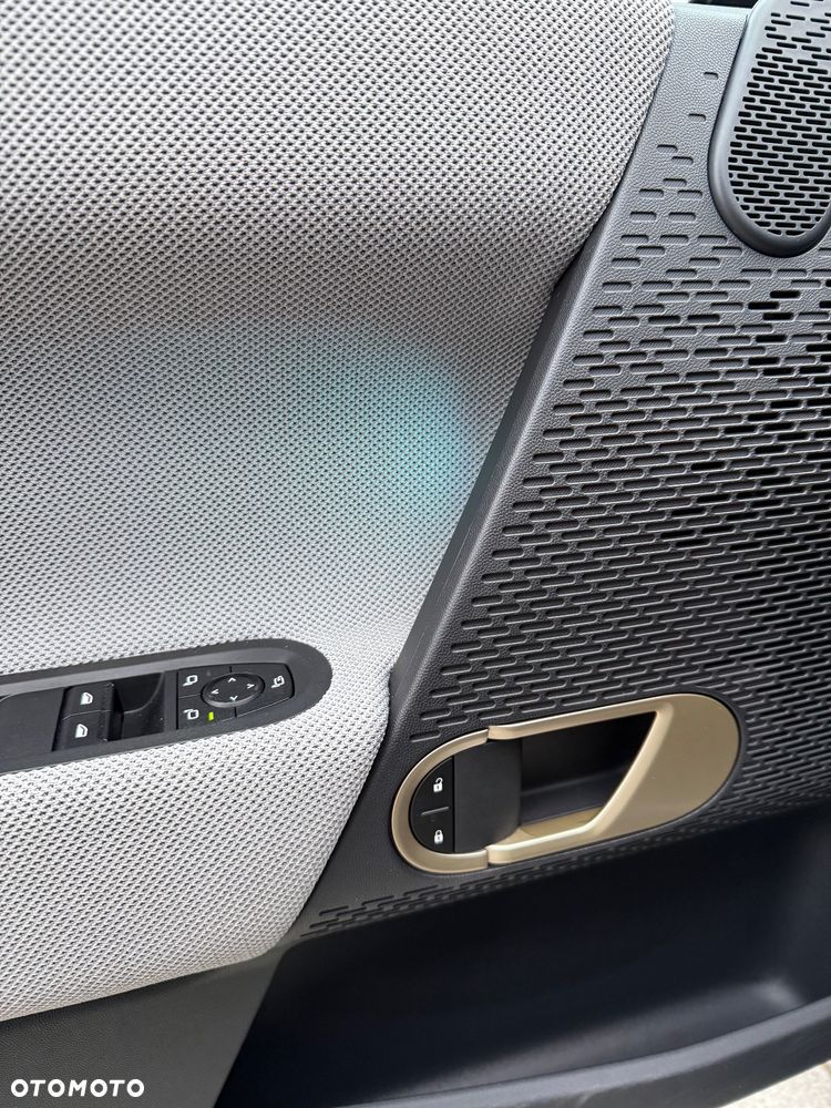 MINI Cooper E Favoured Trim - 19