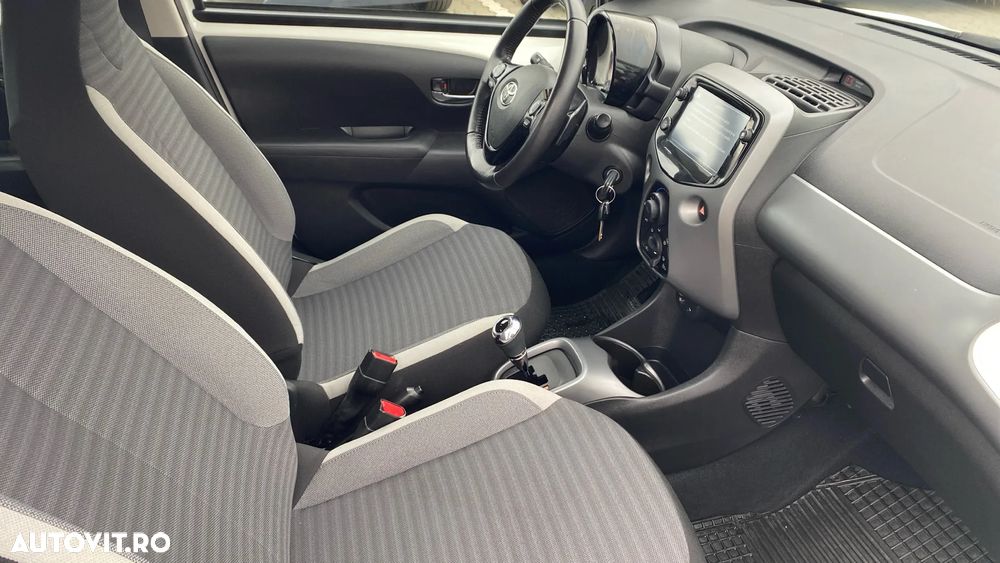 Toyota Aygo 1.0 VVY-I 5 usi MultiMode X-connect - 6