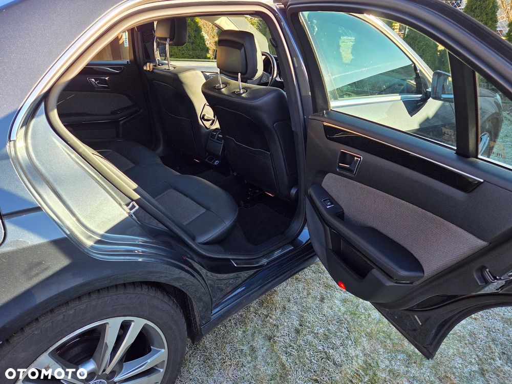 Mercedes-Benz Klasa E - 18