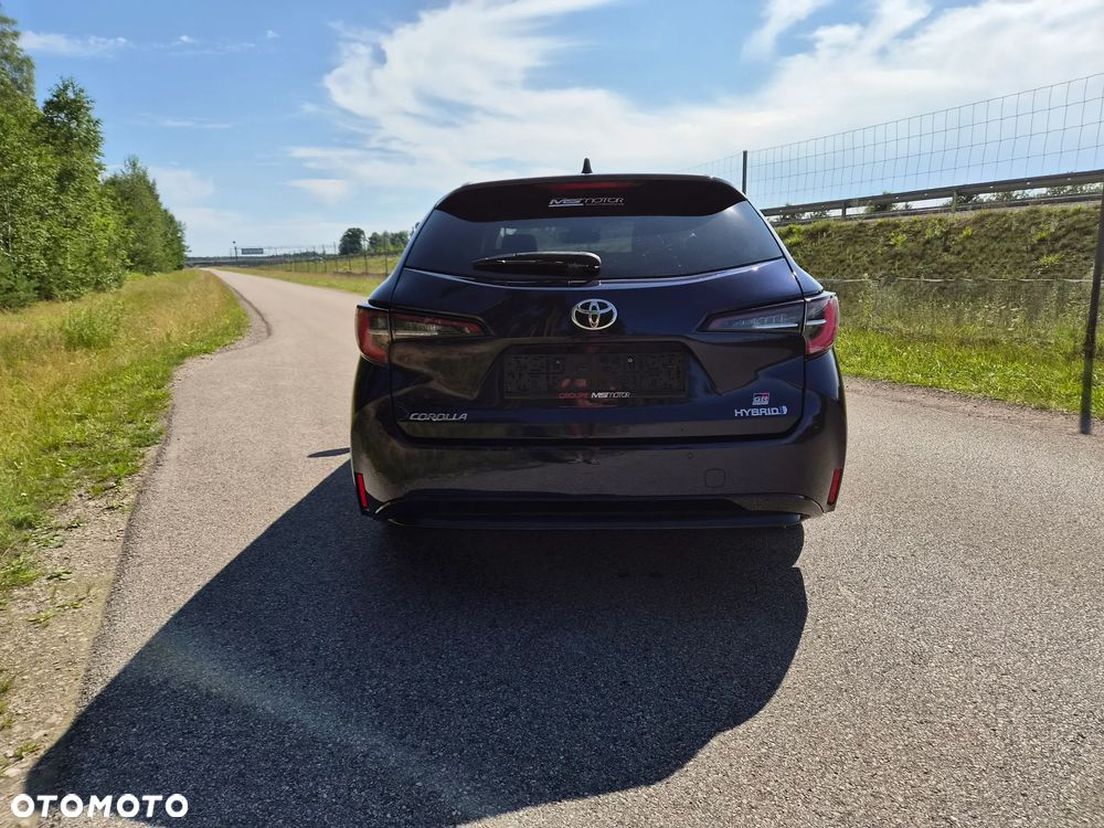 Toyota Corolla - 4