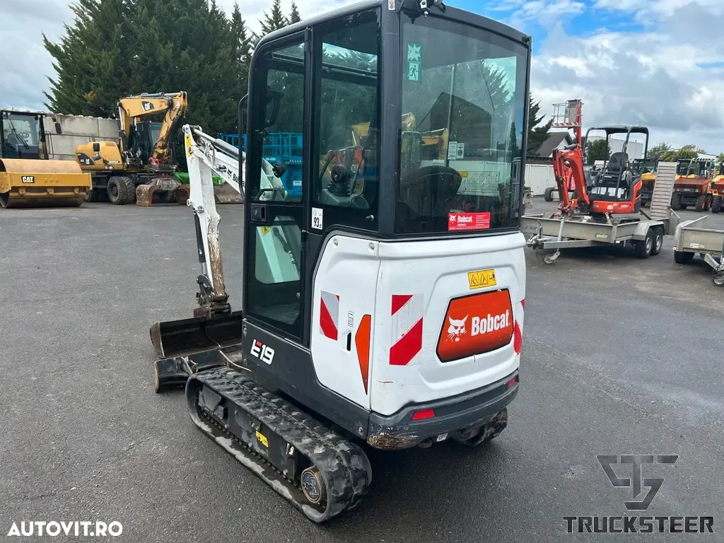 Bobcat E19 - 7
