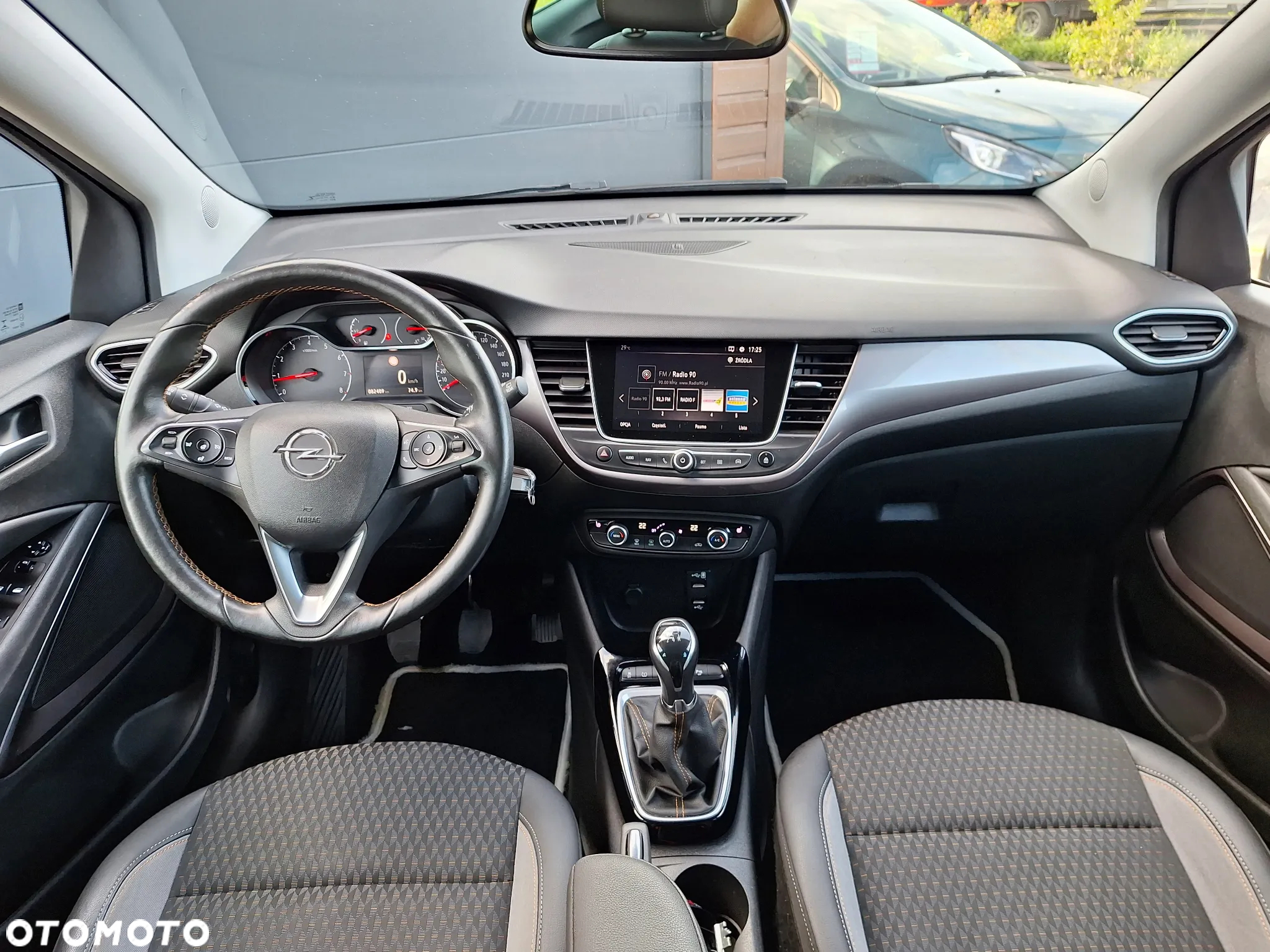 Opel Crossland X - 8