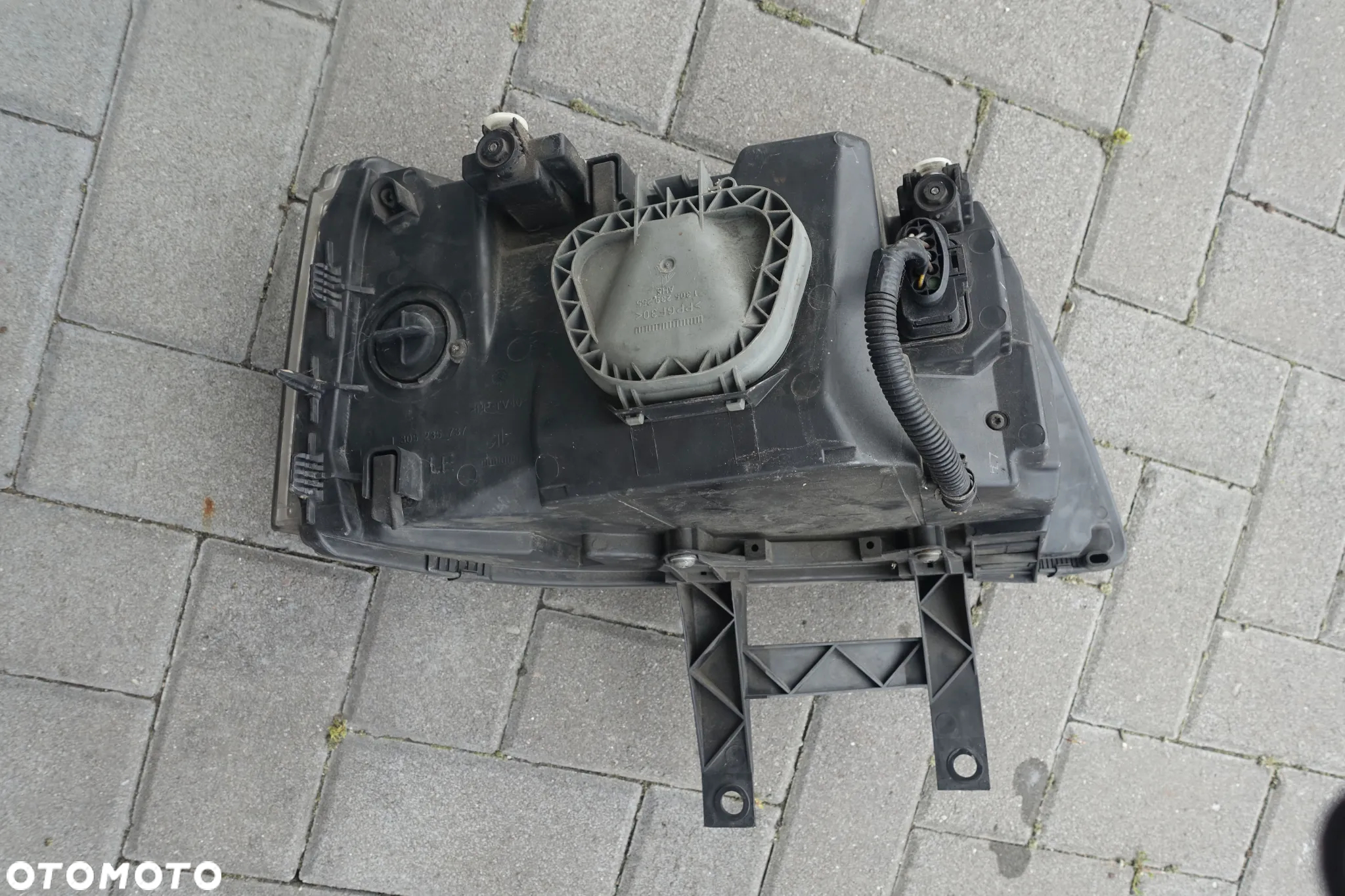 LAMPA LEWY PRZÓD VW T5 05r. - 4