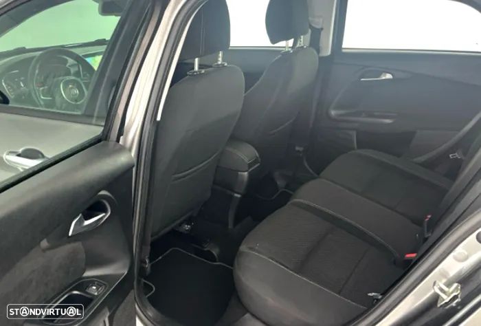 Fiat Tipo Station Wagon 1.3 M-Jet Lounge - 12