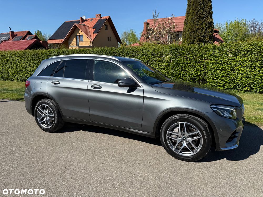 Mercedes-Benz GLC 220 d 4Matic 9G-TRONIC AMG Line - 4