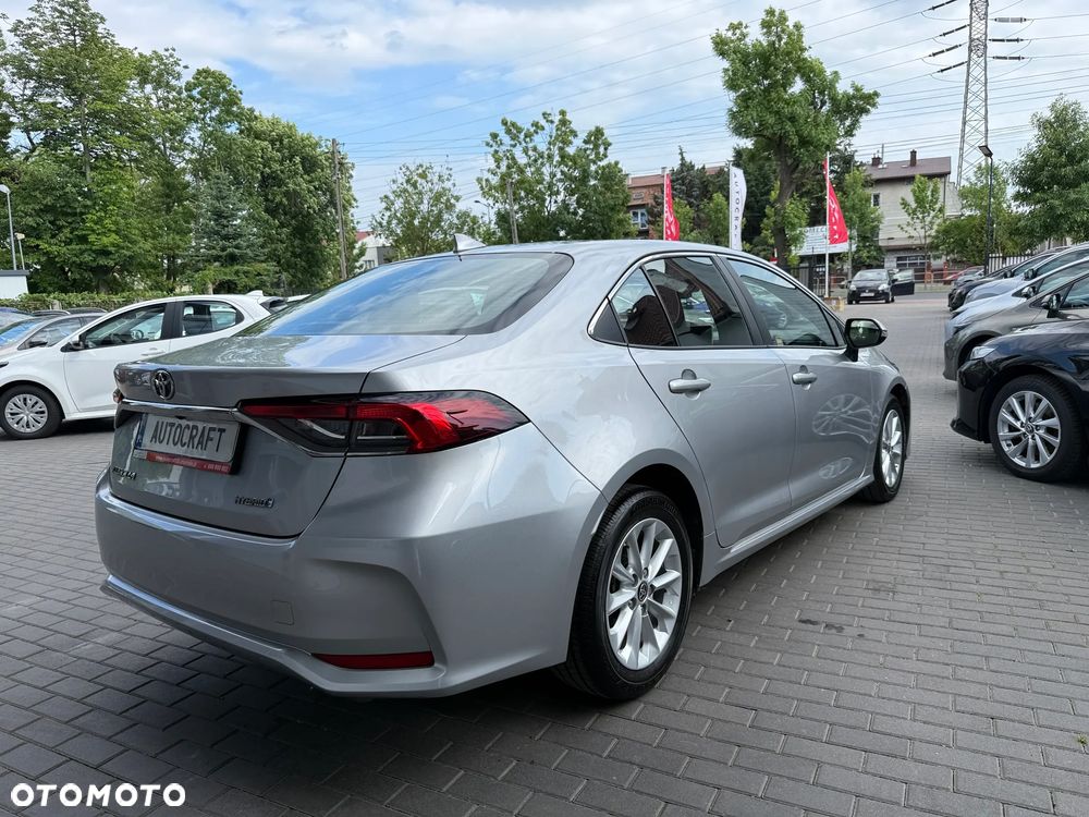 Toyota Corolla 1.8 Hybrid Comfort - 28