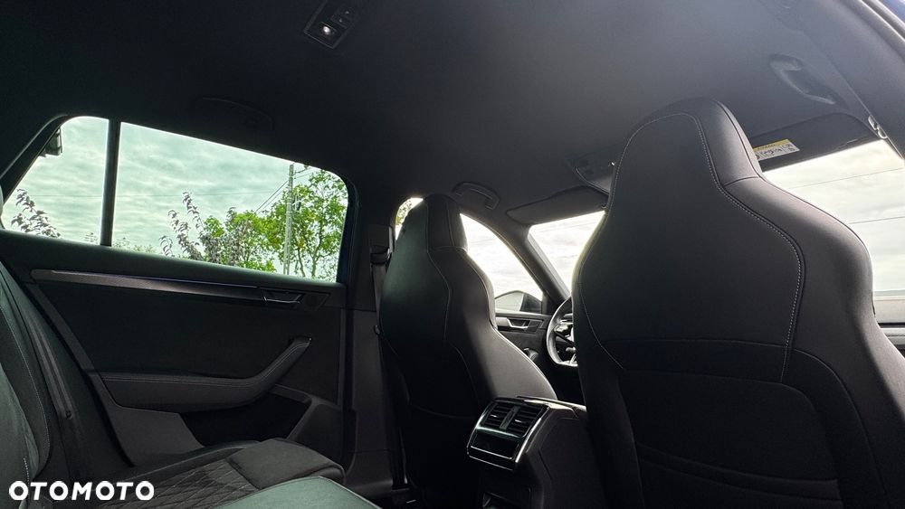 Skoda Superb 2.0 TDI SCR Sportline DSG - 4