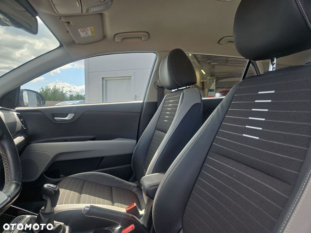 Kia Stonic 1.0 T-GDI L - 13