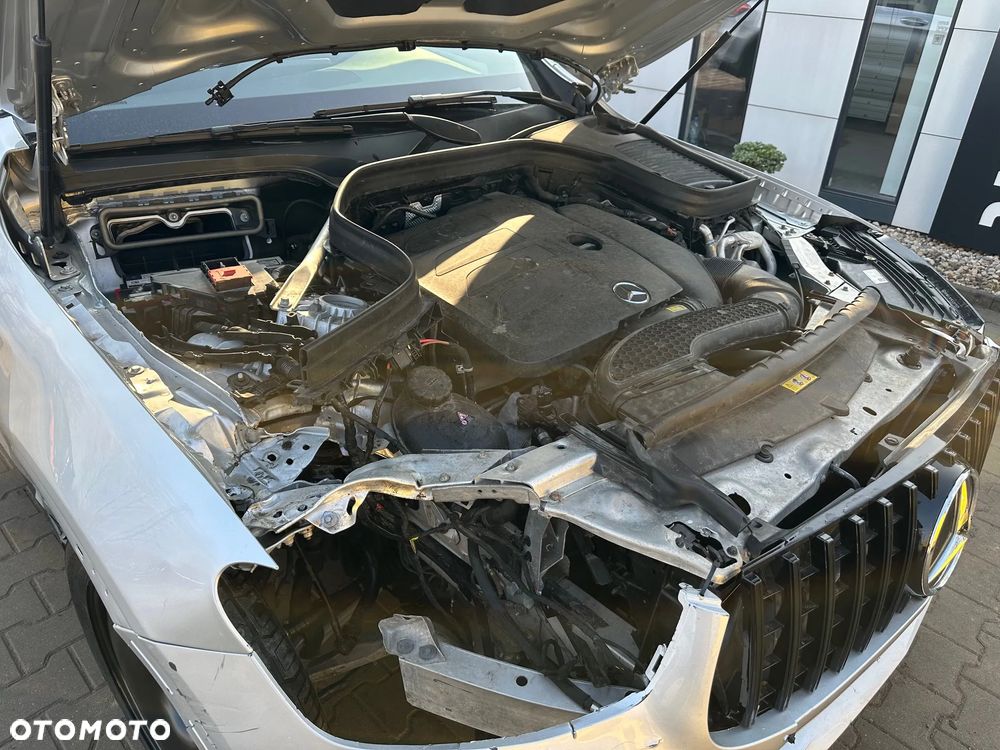 Mercedes-Benz GLC - 12