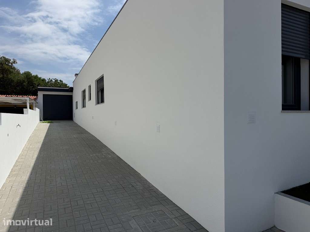 Moradia T4 com 3 Suites a venda na Quinta do Conde - Grande imagem: 5/21