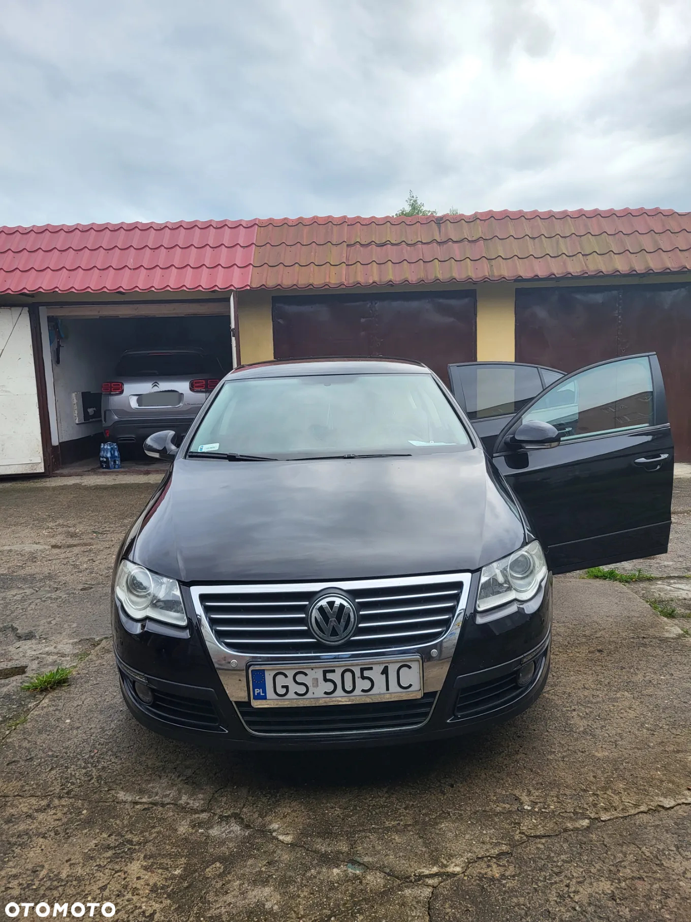 Volkswagen Passat - 2