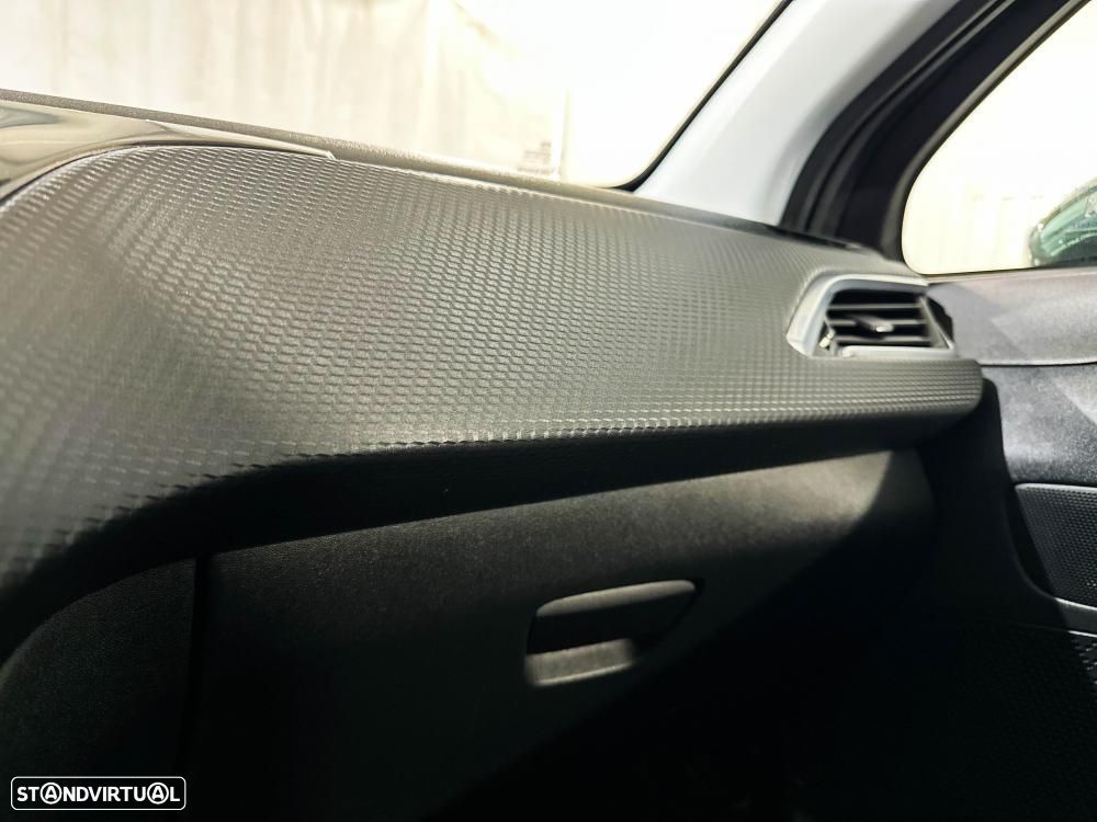 Peugeot 208 1.2 PureTech Allure - 25