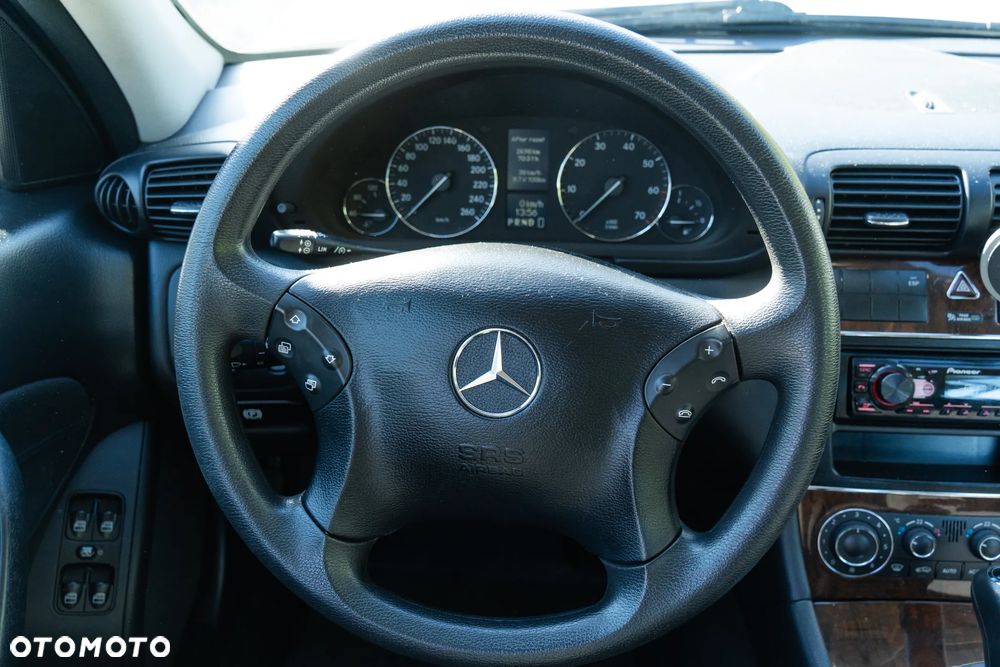 Mercedes-Benz Klasa C - 22