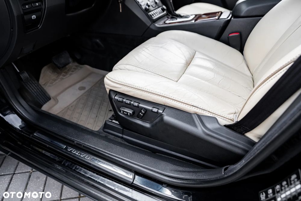 Volvo XC 90 D5 AWD Executive - 13