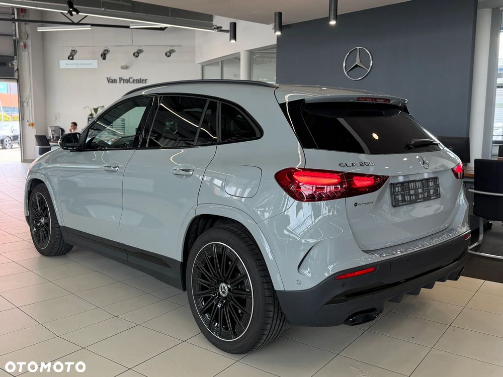 Mercedes-Benz GLA 200 Edition 1 - 10