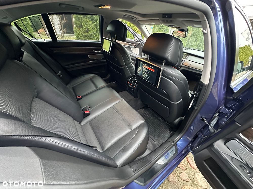 BMW-ALPINA B7 Biturbo - 12